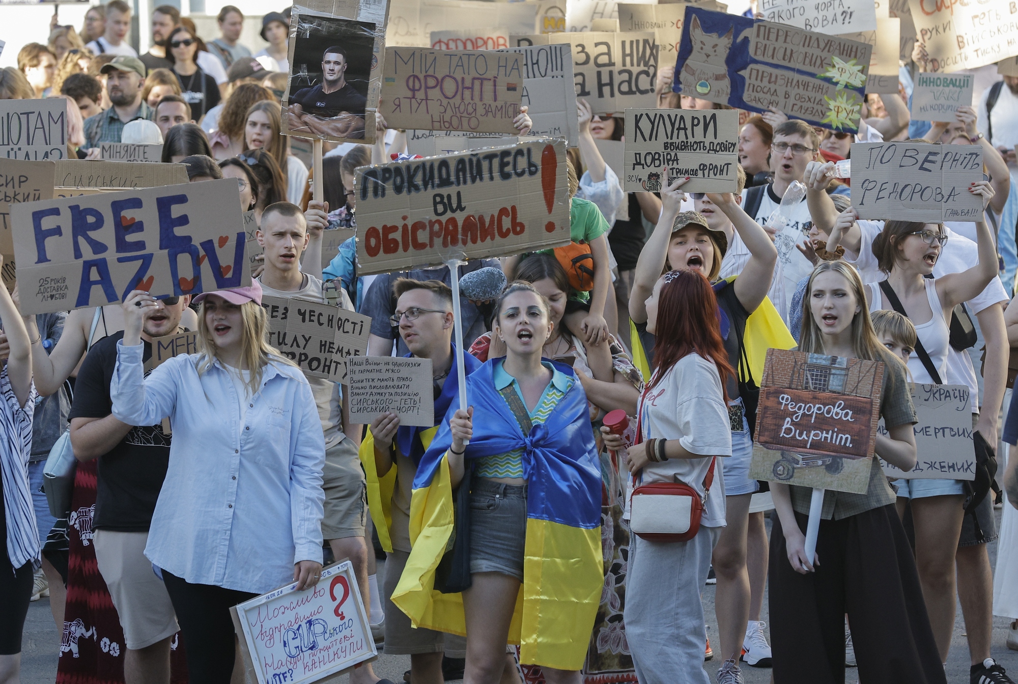 Fourth Day of Protests in Kyiv Over Fedorov’s Dismissal Draws More Than 5,000 Demonstrators