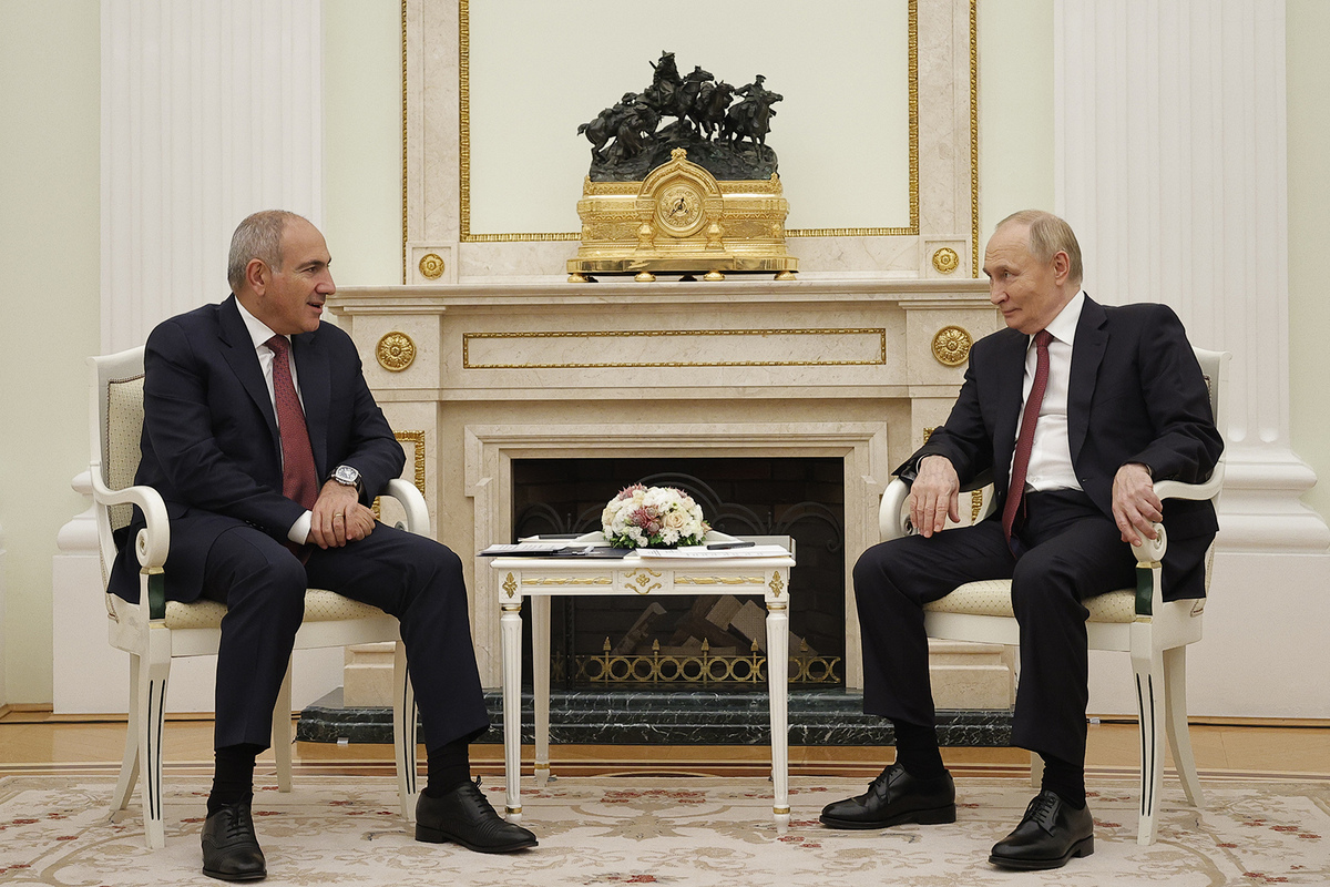 Pashinyan Discusses Future with Putin and Responds to Referendum Demands on Armenia’s EU Membership