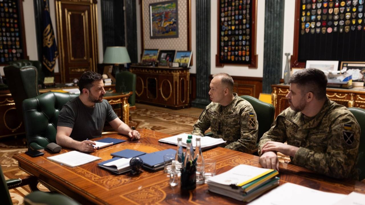 Why Zelensky Chose Syrskyi Over Fedorov: Sources Reveal the Strategic Calculus Behind Ukraine’s Military Leadership Decision